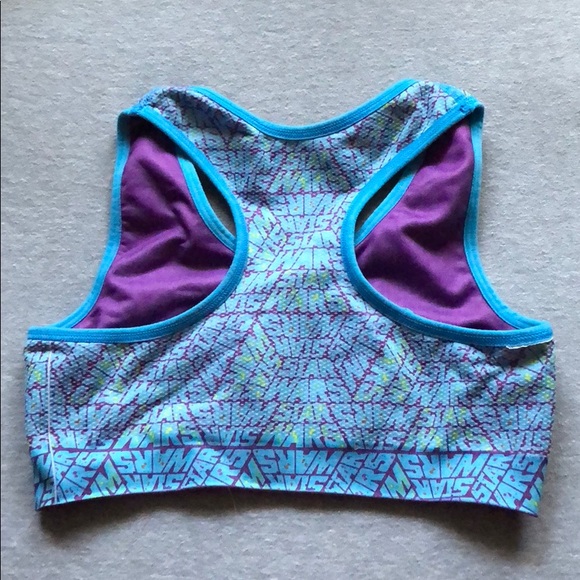 Soft and adorable reversible Star Wars sports bra - Picture 2 of 4